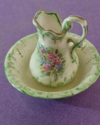 1:12th scale Dolls House  Quality Jug and Bowl  VEF27