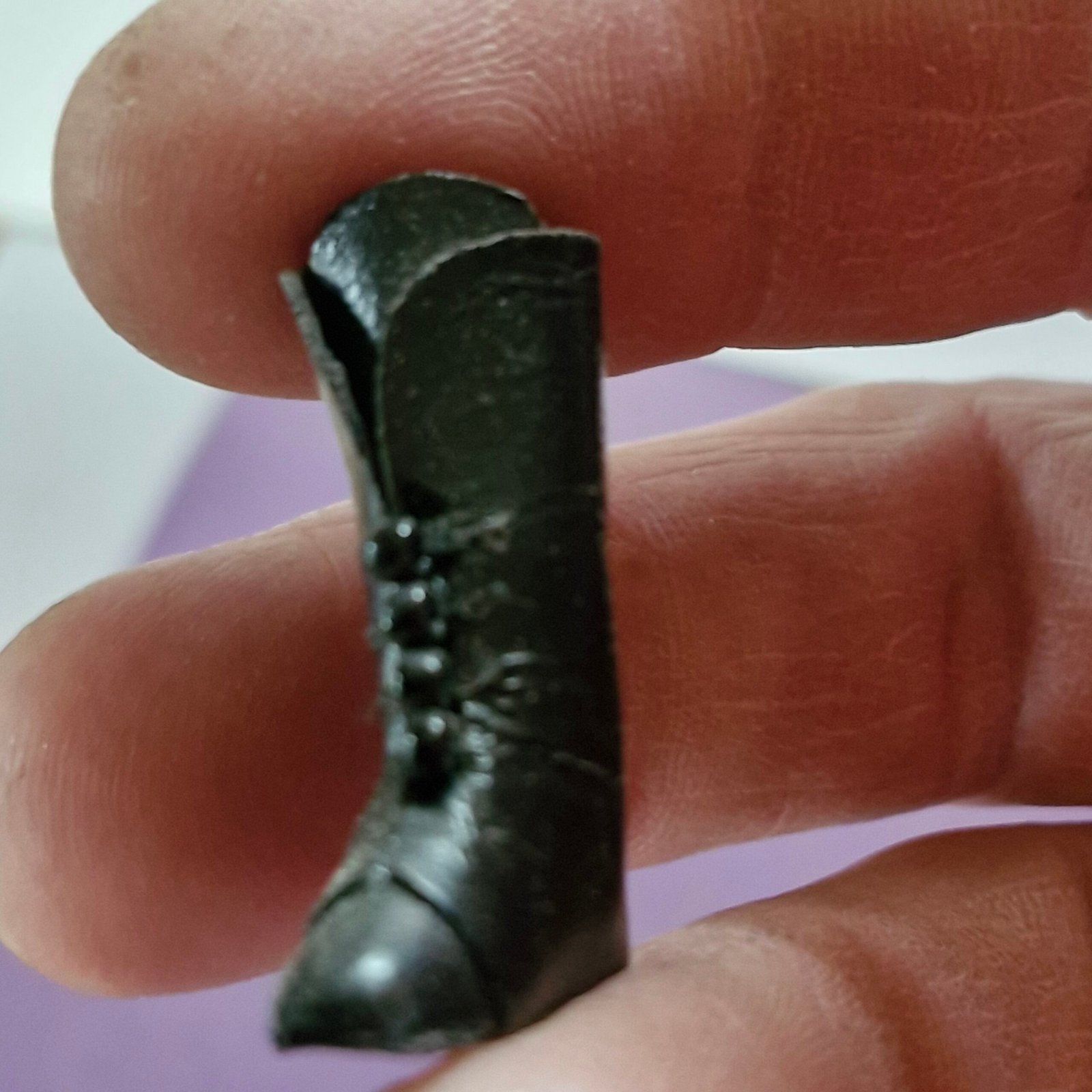 1:12th scale Dolls House Quality made Boots absolutely outstanding VEF37