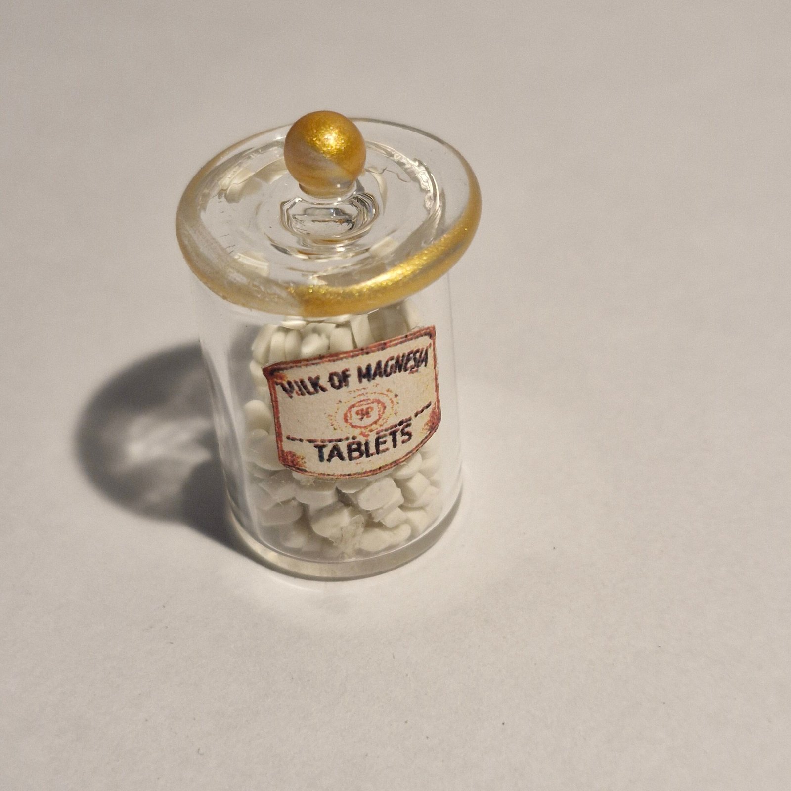 1:12th scale Dolls House Glass Jar with Tablets VEF35