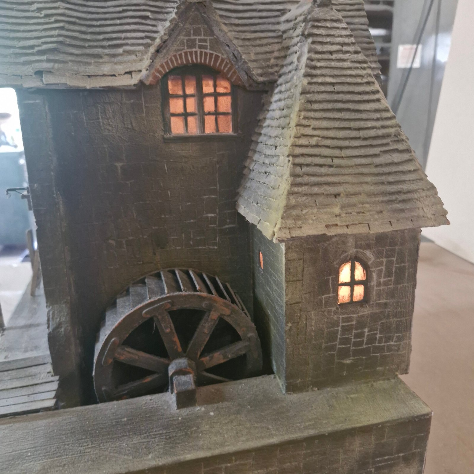 24th scale Mill by Vic Newey Rare highly collectable VN102