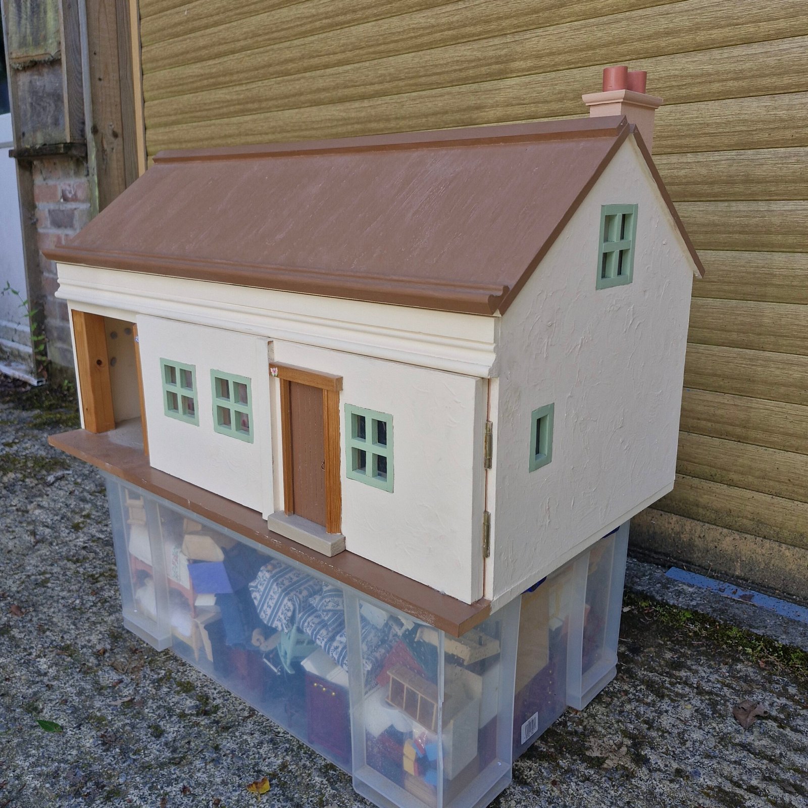 1:12 Scale 4 room Croft style House Ready made Decorated HN305