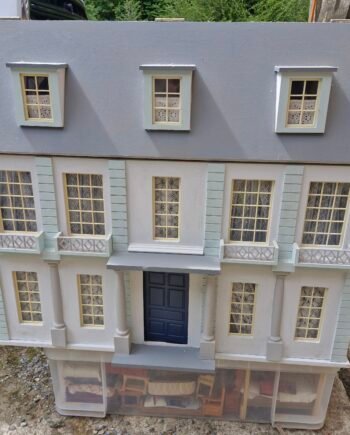 12th scale  Morcott House  Ready made   preowned    HN301