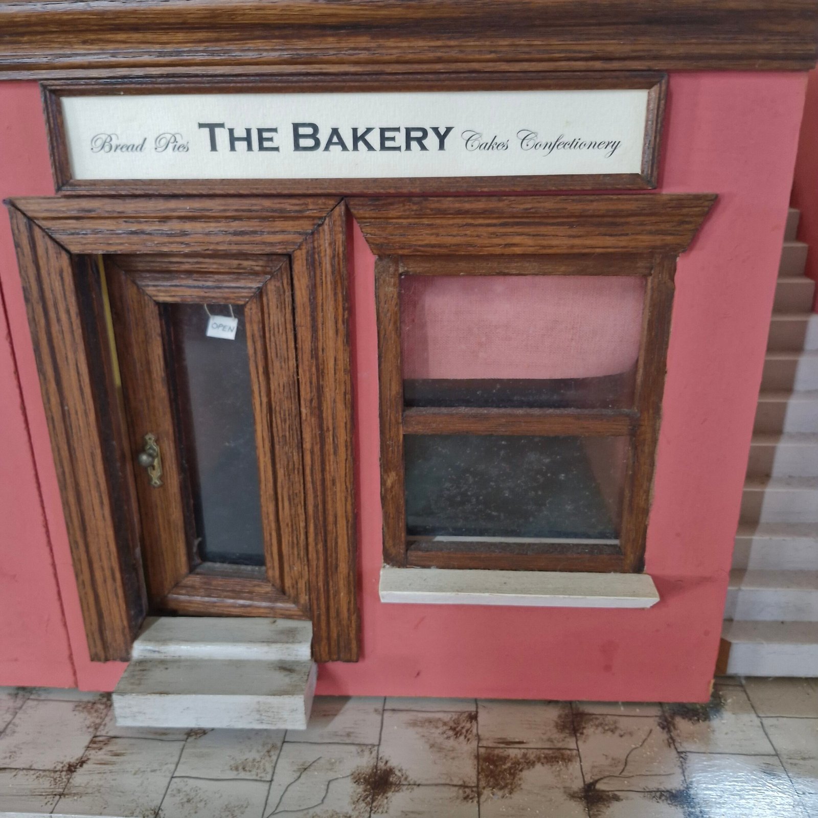 1:12 Scale Double shop with rooms above Ready made Decorated HN308