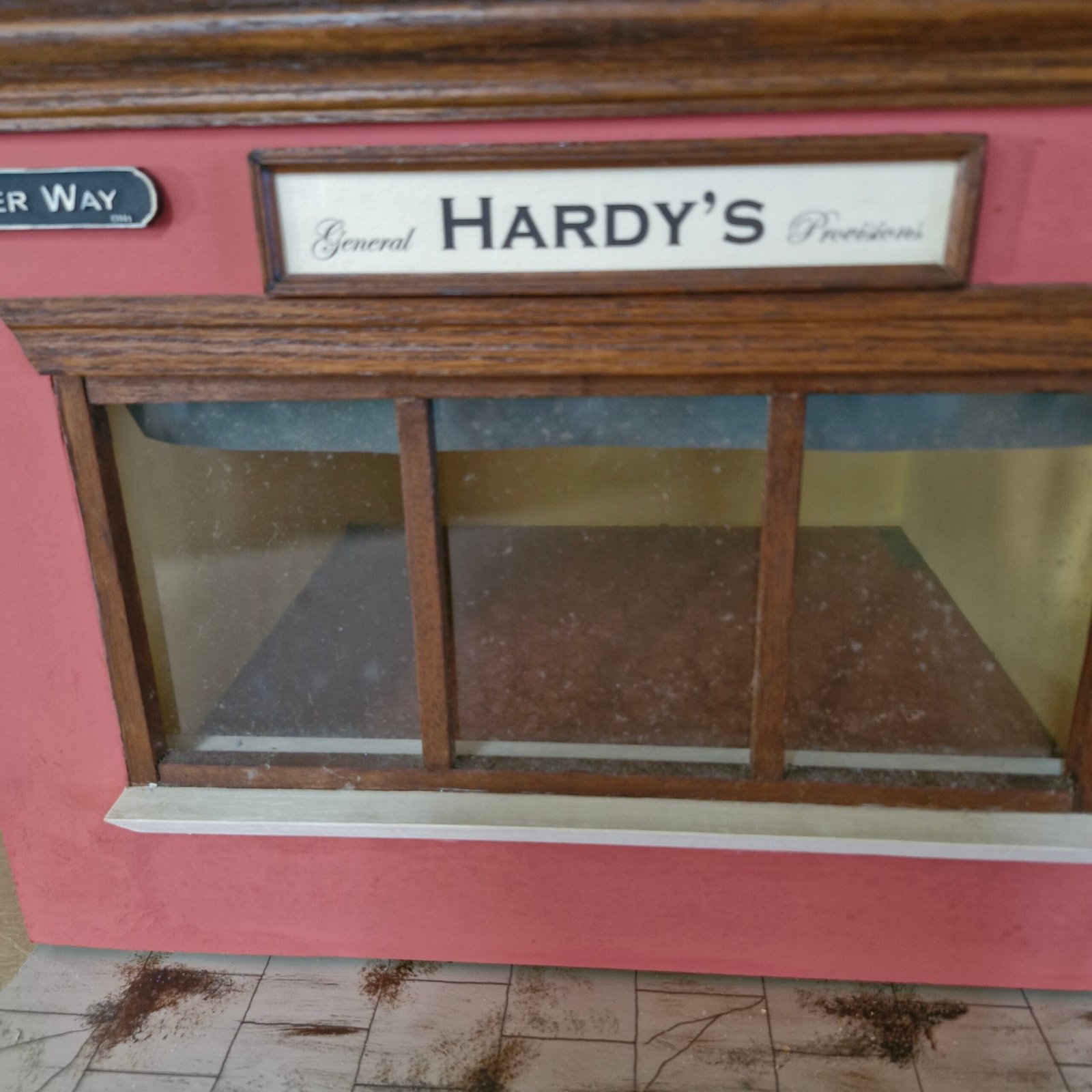 1:12 Scale Double shop with rooms above Ready made Decorated HN308