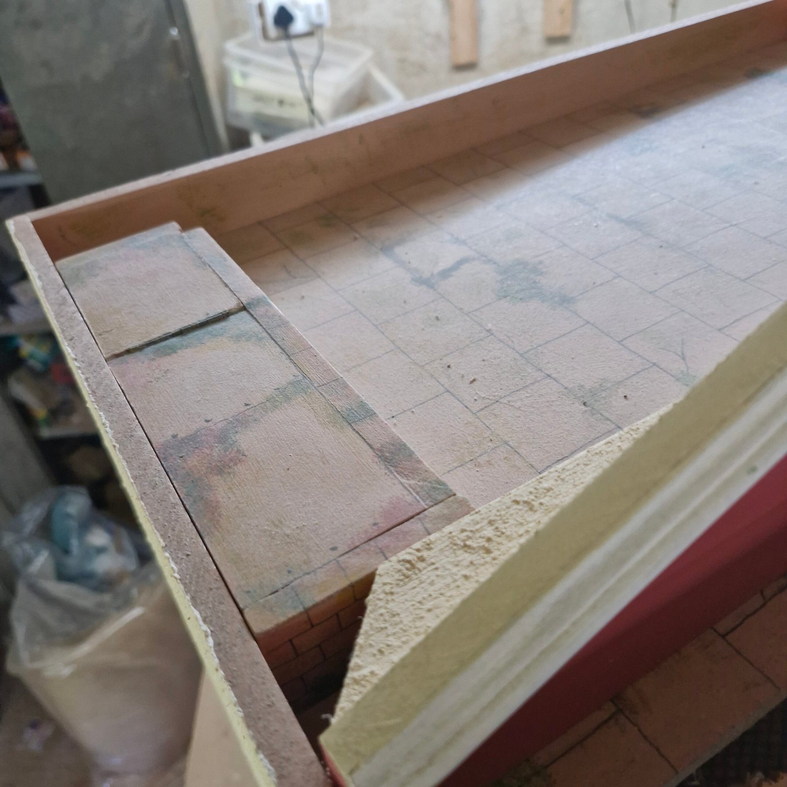 1:12 Scale Double shop with rooms above Ready made Decorated HN308