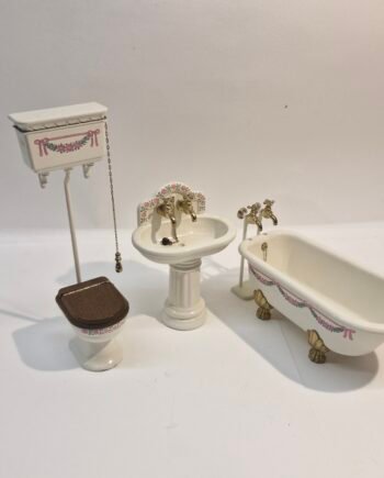 1:12th scale Dolls House, Bathroom Set    By Bodo Hennig  VEF74