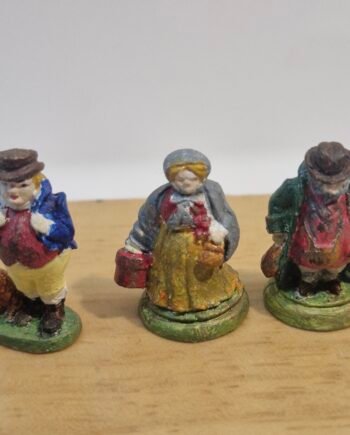 12th scale Dolls House  Figurines x 3    Signed and dated  VIN104
