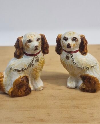 12th scale Dolls House miniature     Pair of Staffordshire Dogs   VIN87