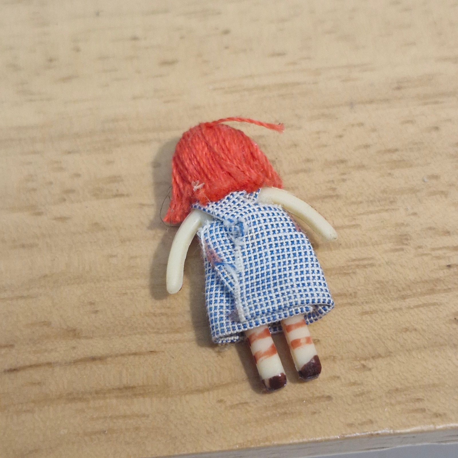 12th scale Dolls House miniature. Dolls House Toy Doll VIN92