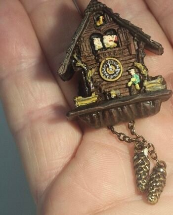 Doll House 12th scale Cuckoo  Clock,  VIN100
