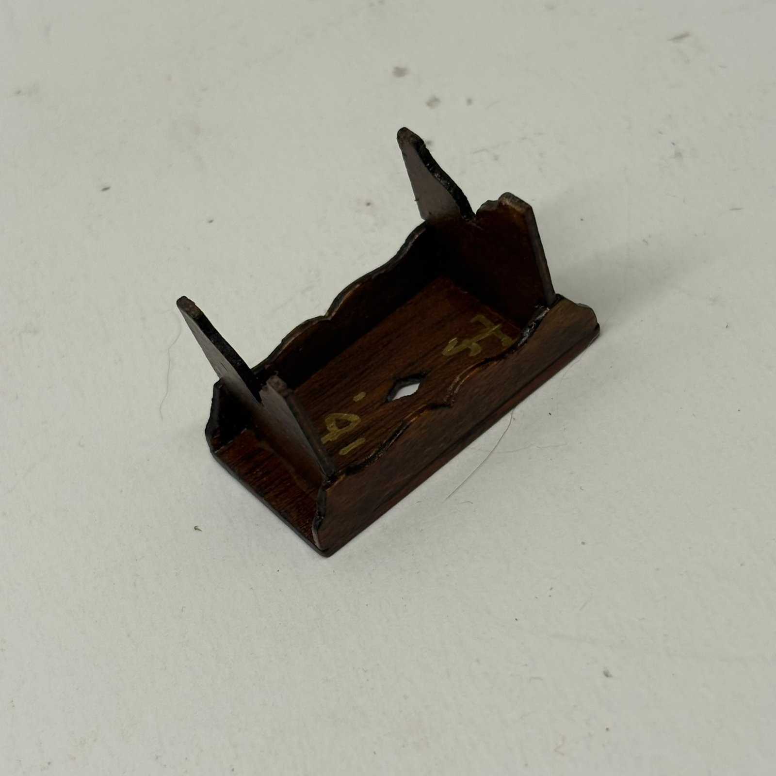 1:12th scale Dolls House- Fine Wooden Stool, VEF08
