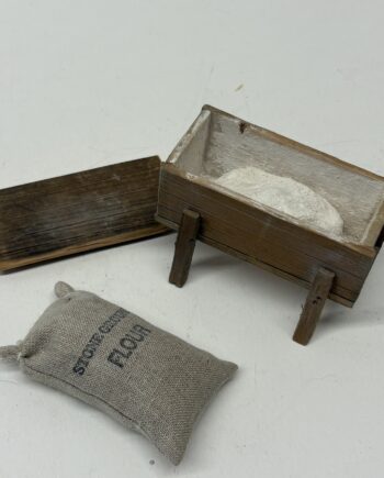 1:12th scale Dolls House Furniture- Baker Dough Box, VEF18