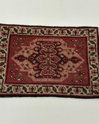 1:12th scale Dolls House, Hand Woven Rug, VEF65