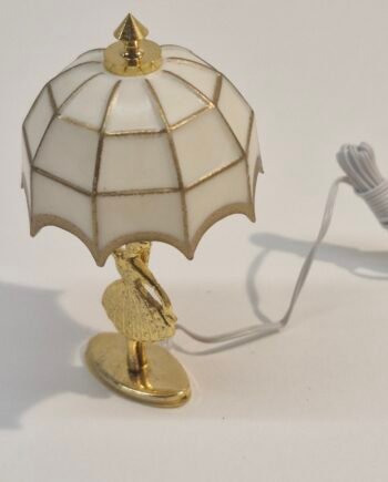 1/12 Dolls House Light    Table Lamp    - Wired     LT1000a