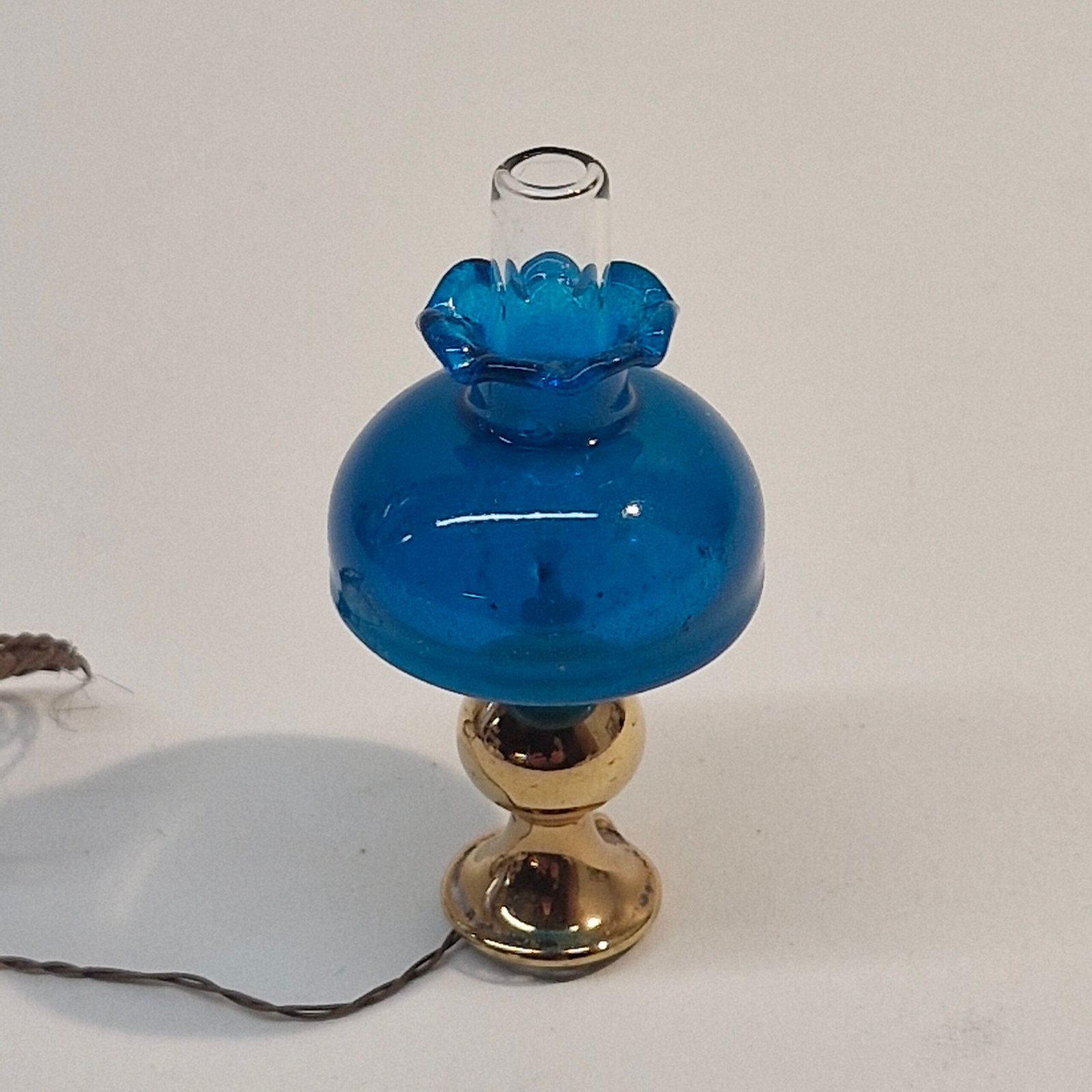 1/12 Dolls House Light Table Lamp Glass Shade Quality - Wired LT110a