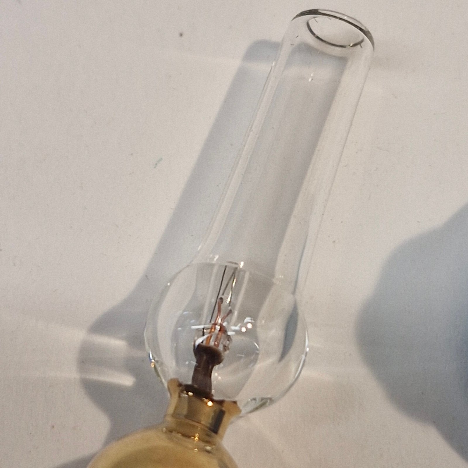 1/12 Dolls House Light Table Lamp Glass Shade Quality - Wired LT110a
