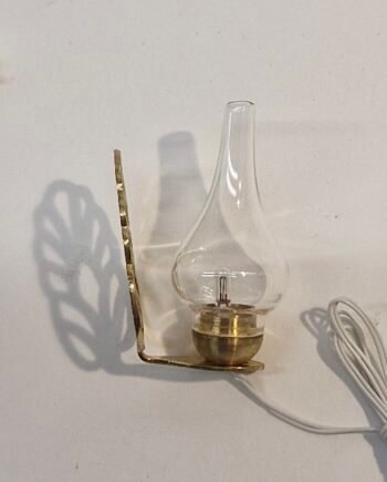 12th scale Dolls House Light     Brass and Glass Wall Light    DL24