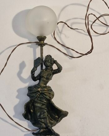 12th scale Dolls House Light  Figurine Metal  Table Lamp Quality       DL25