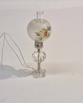 12th scale Dolls House Light  Oil Type Table Light  Chrysolite    DL33