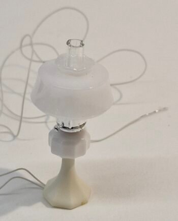 12th scale Dolls House Light  Oil Type Table Light  Chrysolite    DL34