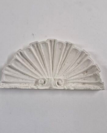 12th scale A beautiful shell feature    by Sue Cook    P3