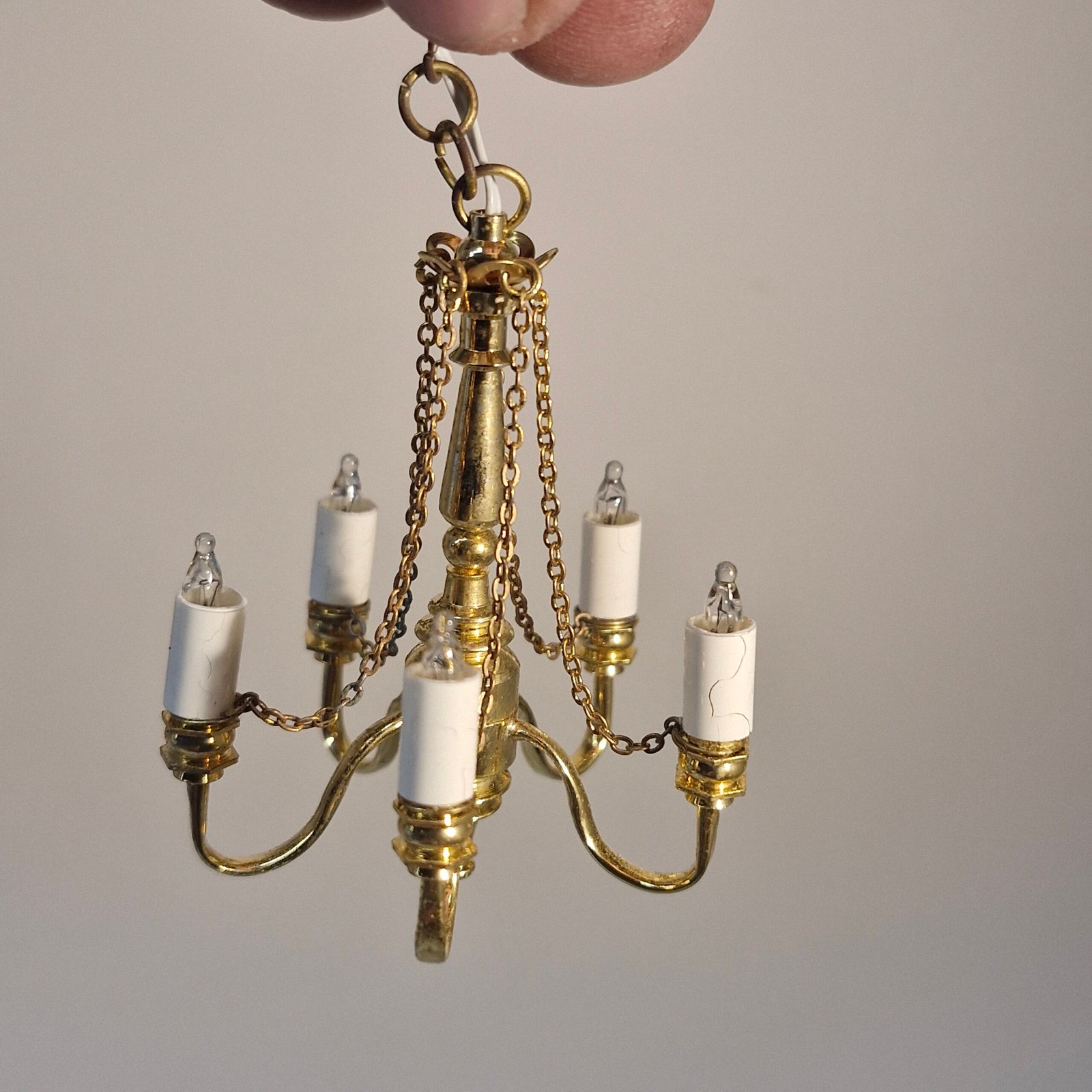 12th scale Dolls House Light 5 Arm Candle Chandelier Light DL43