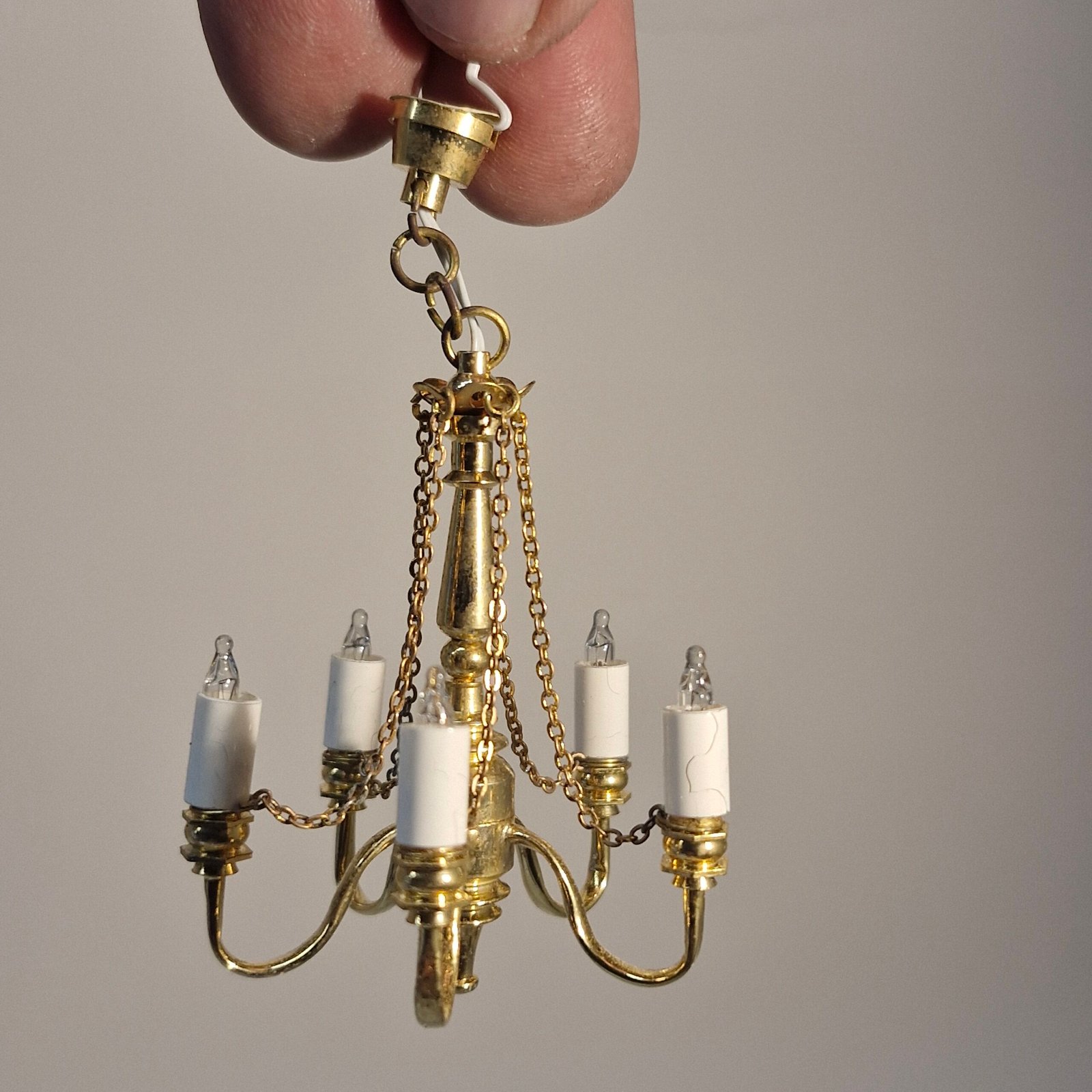 12th scale Dolls House Light 5 Arm Candle Chandelier Light DL43