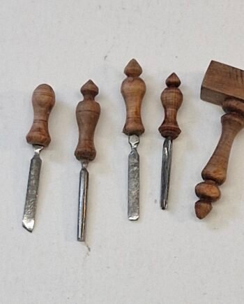 12th scale  Dolls House   Wood working tool  Carving Chisel Artisan made    TL6