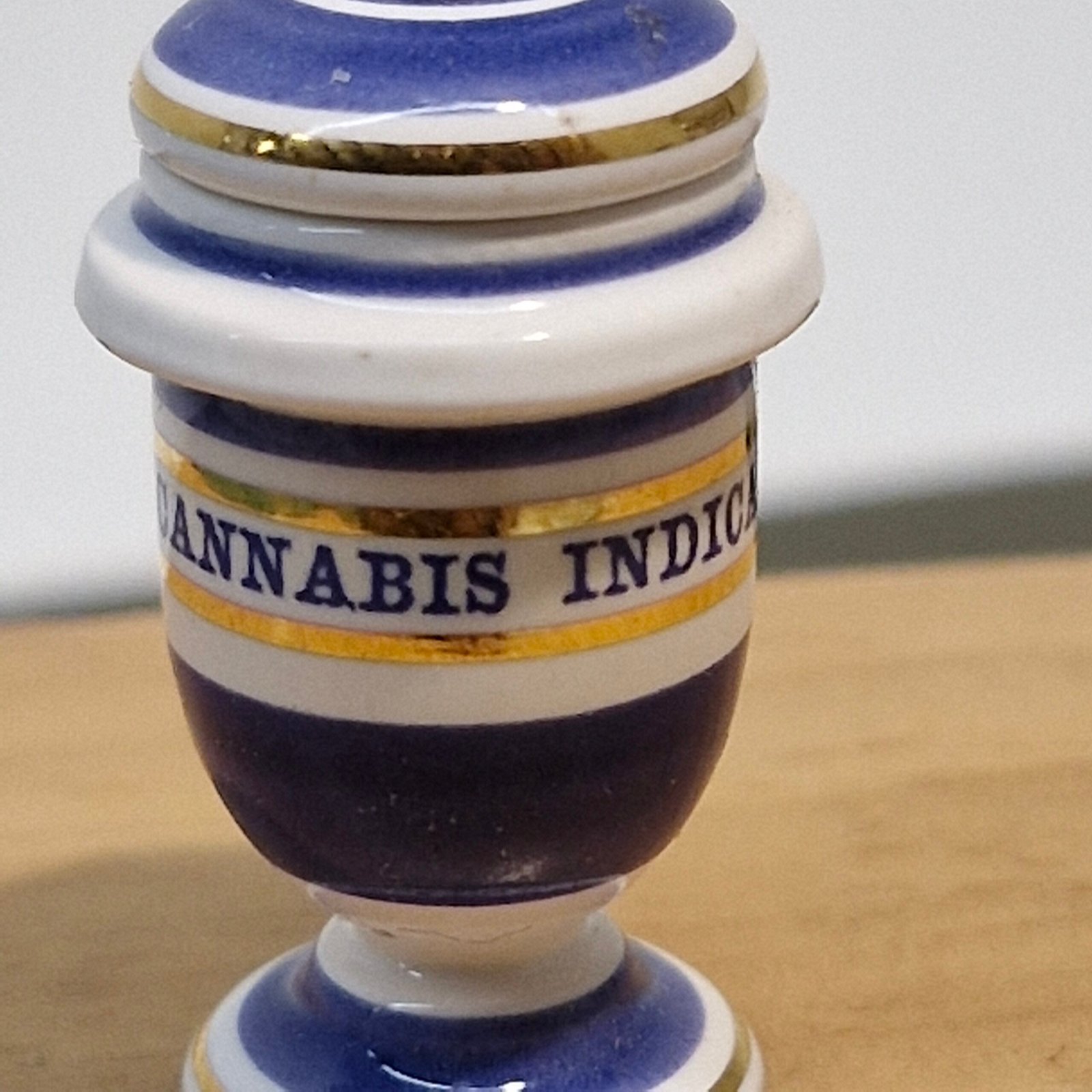 1:12th scale Miniature, Signed Terry Curran Ceramic Jar, T109
