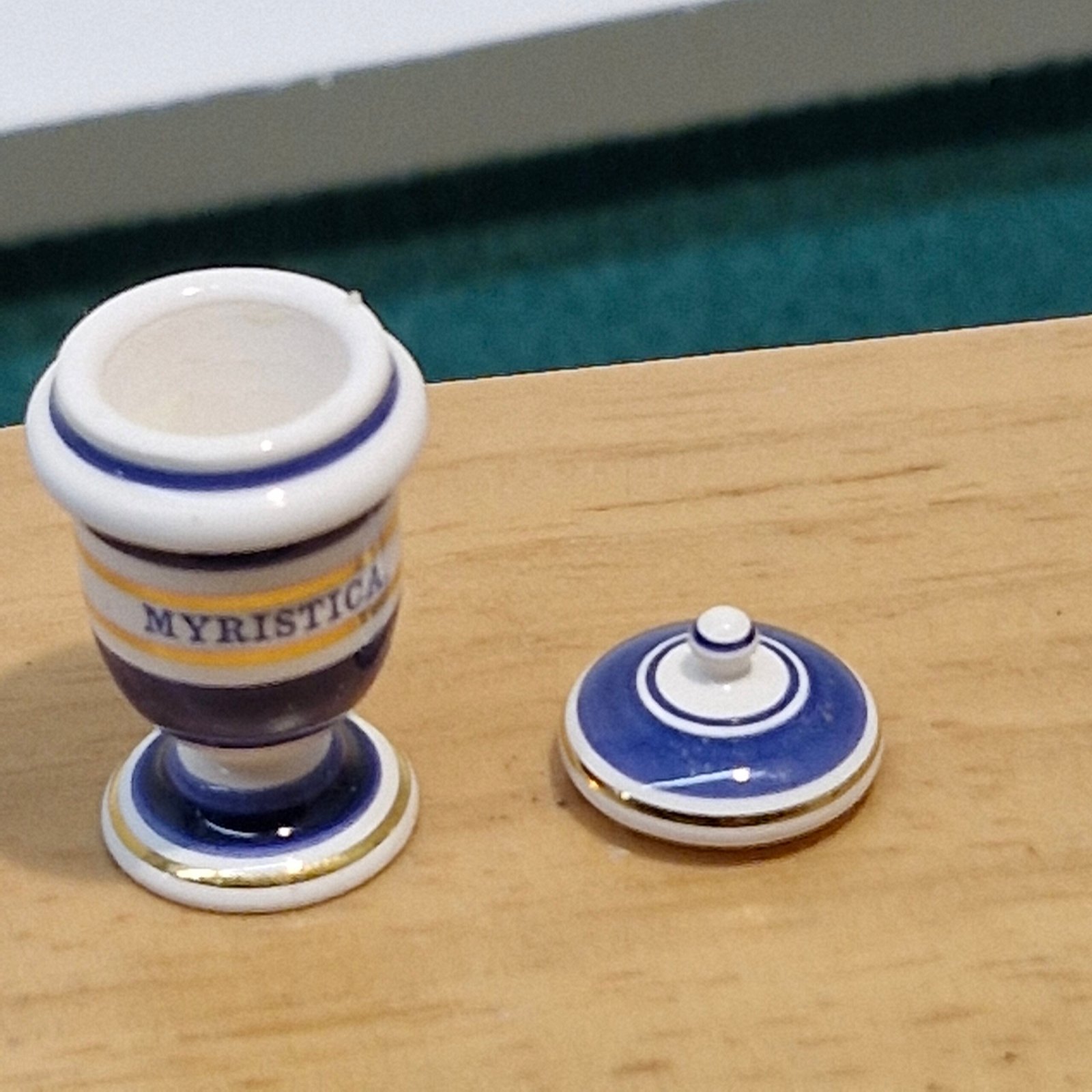 1:12th scale Miniature, Signed Terry Curran Ceramic Jar, T110