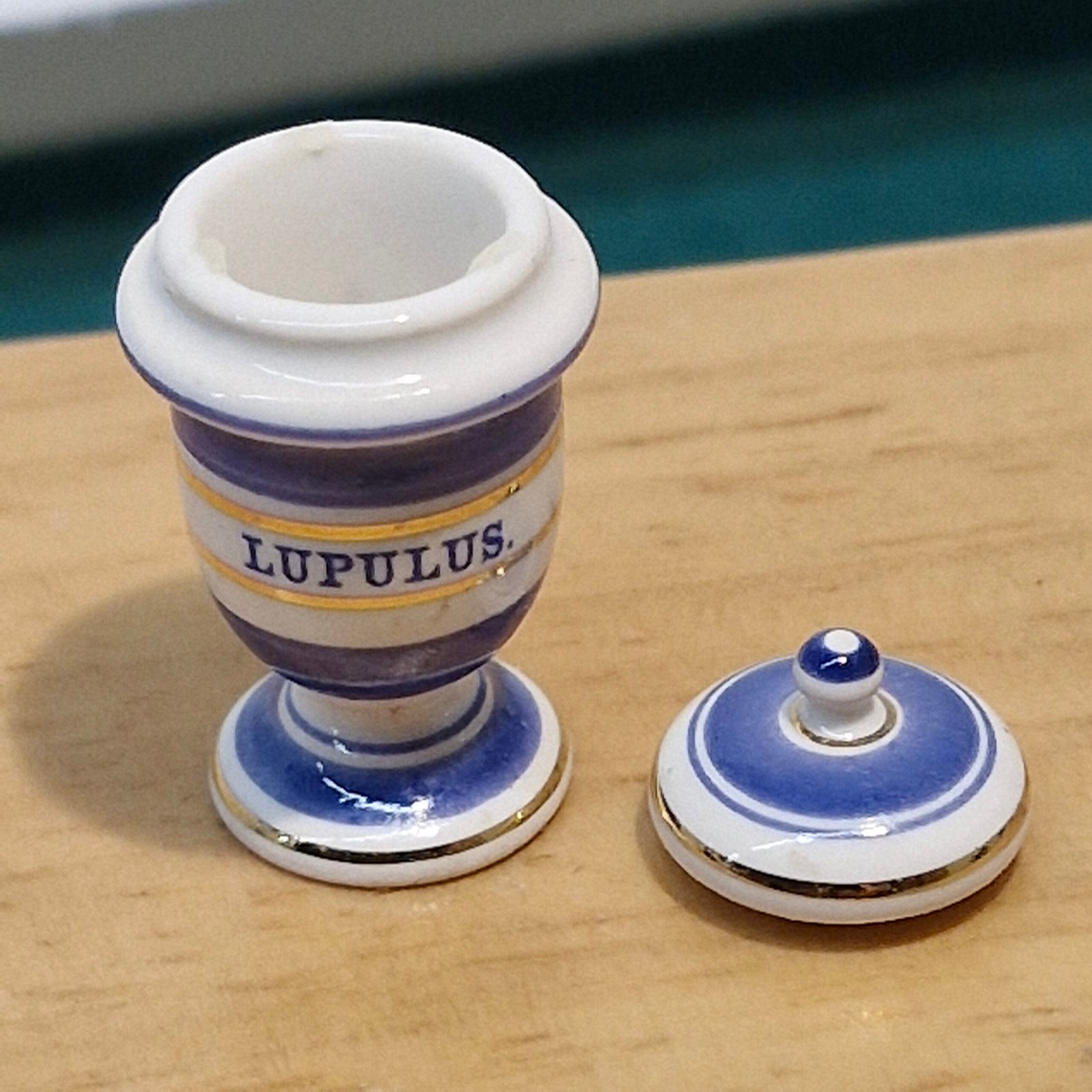 1:12th scale Miniature, Signed Terry Curran Ceramic Jar, T111