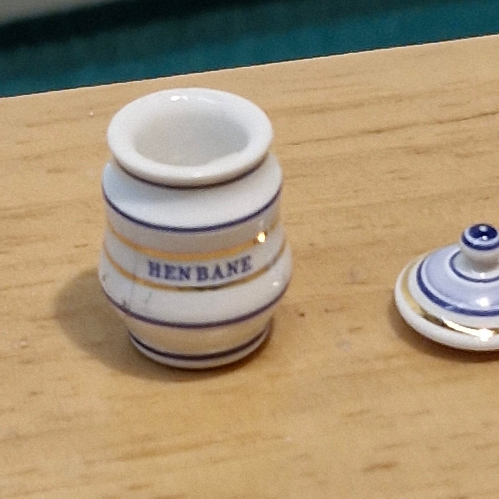 1:12th scale Miniature, Signed Terry Curran Ceramic Jar, T119