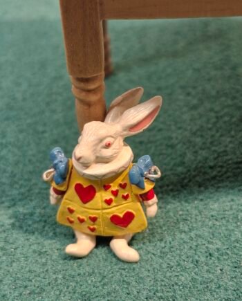 12th scale Dolls House Hand Painted  Herald Rabbit  Hantel Quality  Rare   AT19