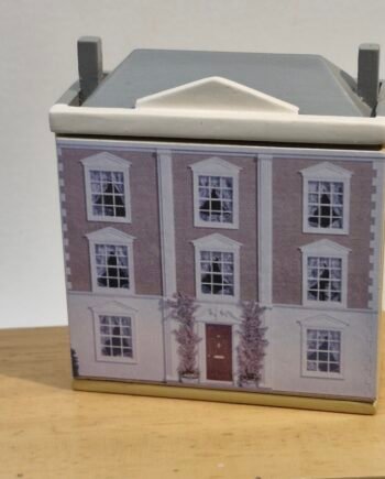Dolls House Toy  144th scale Dolls House  Montgomery Hall  AT27