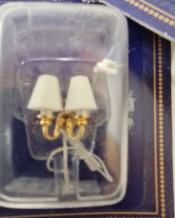 24th scale Dolls House Lighting Wall Light      LTH42017