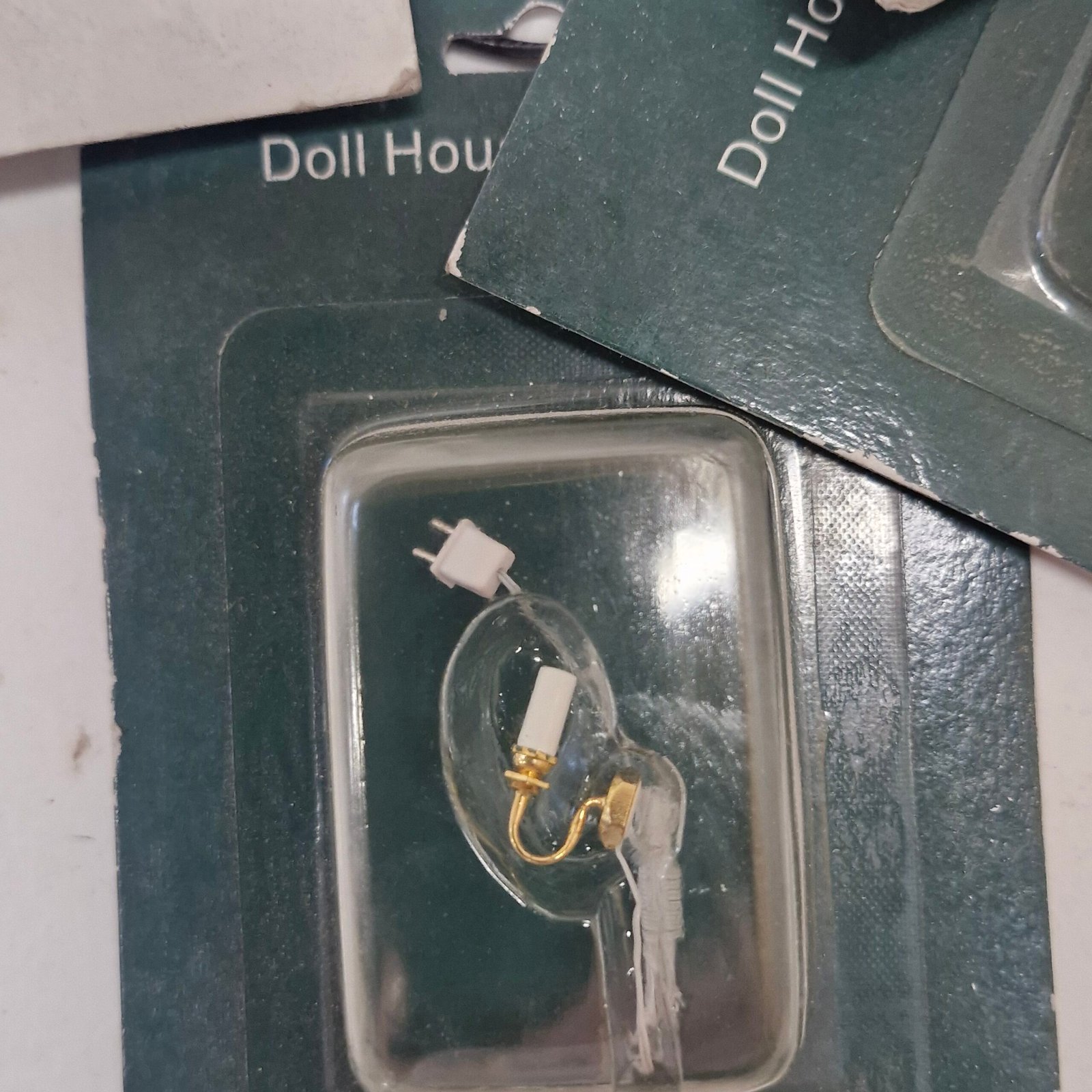 24th scale Dolls House Lighting Wall Light LTH42003