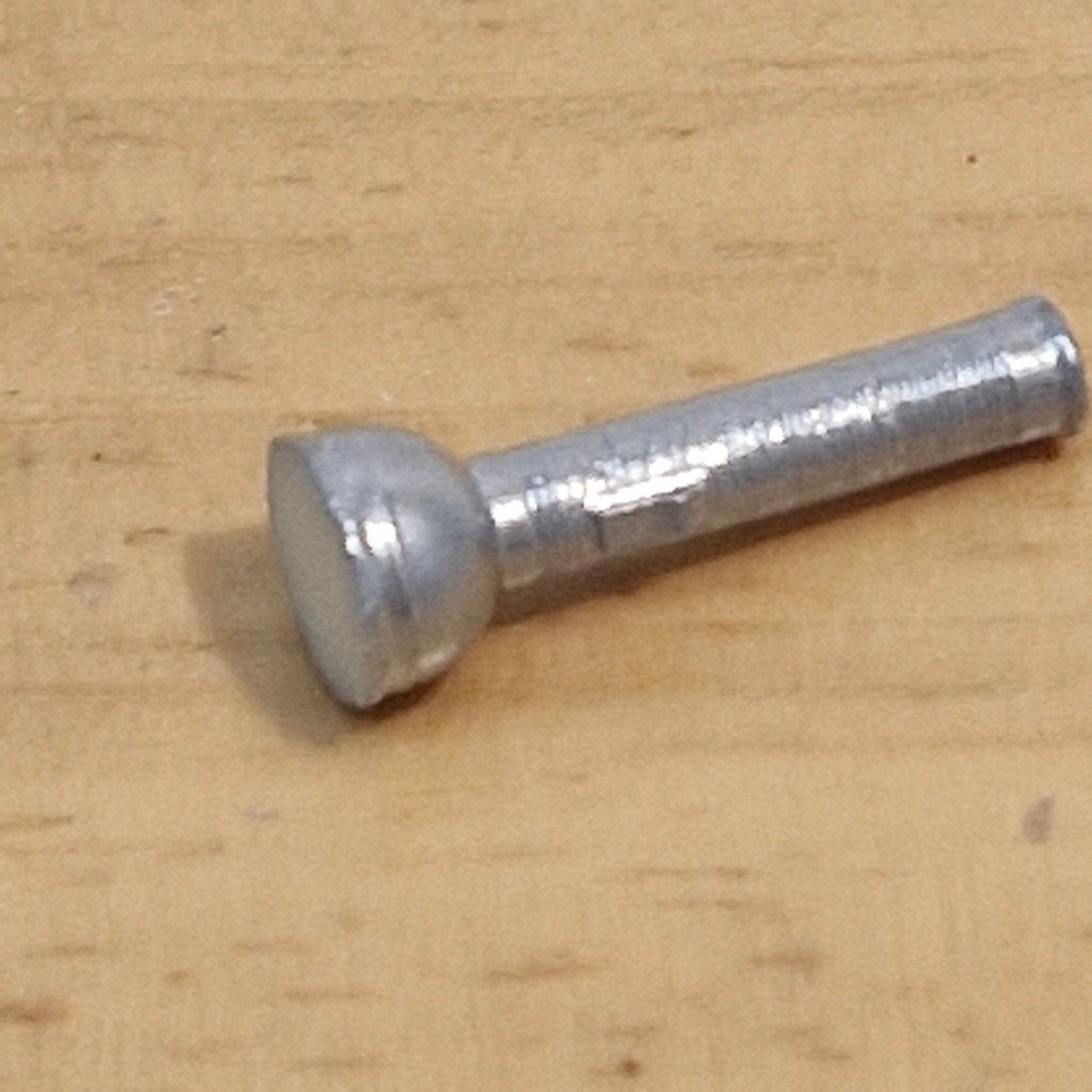 1:12th Scale Dolls House miniature Torch R111