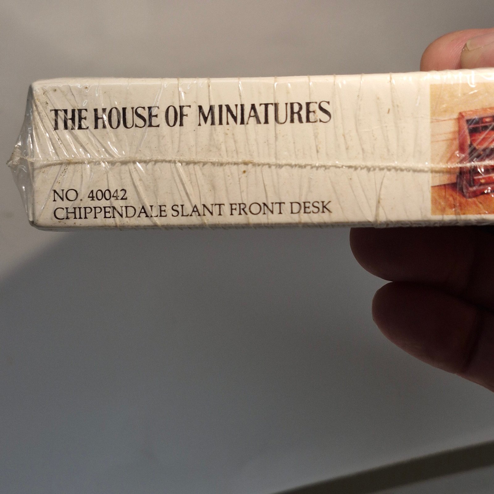 1:12th Scale Dolls House House of Miniature Furniture Kit 40042