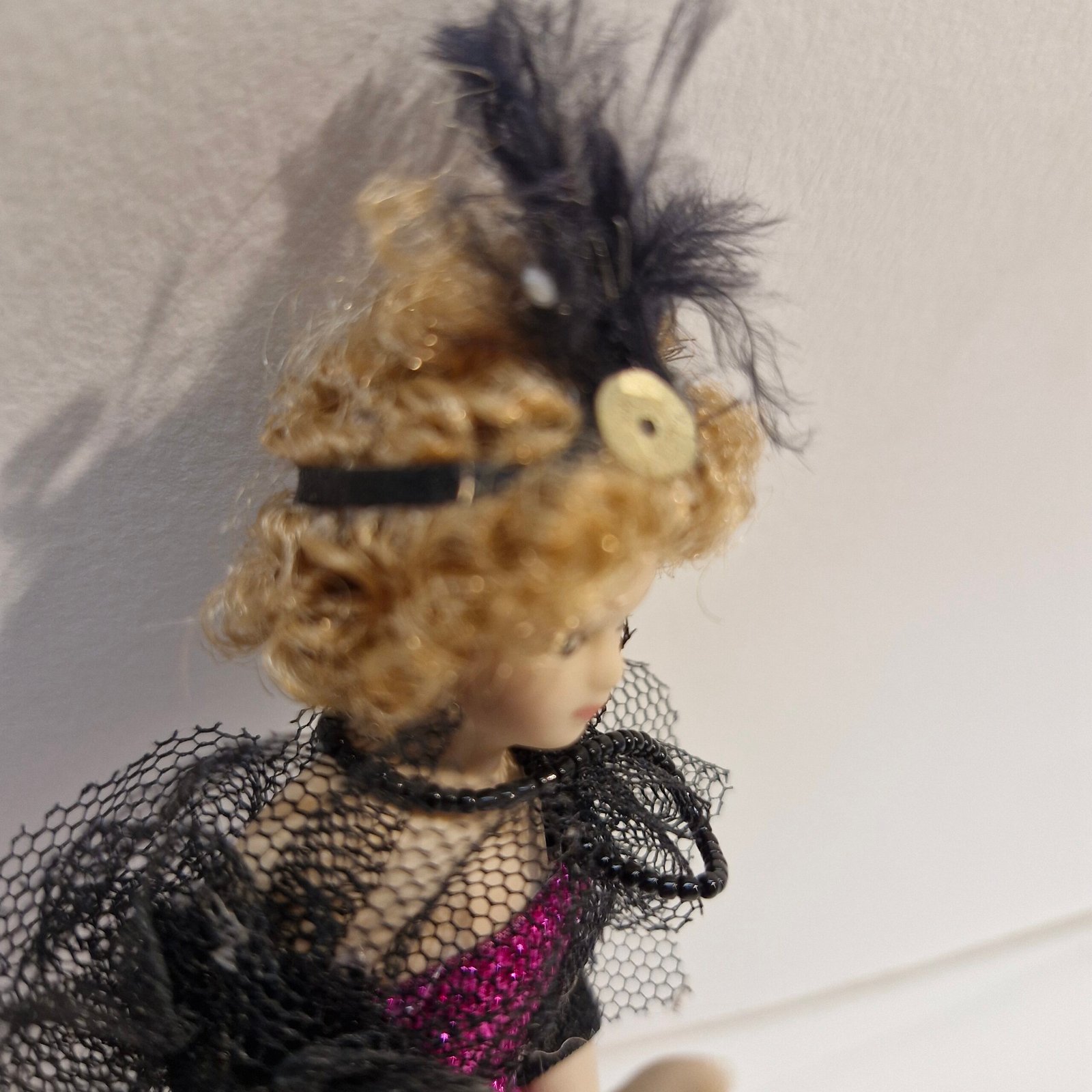 1:12th Scale Dolls House Miniatures, Porcelain Doll. Woman KM13