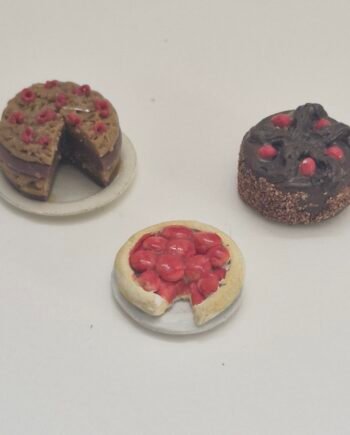 12th scale Dolls House Miniature   Quality Section of Food  RP09