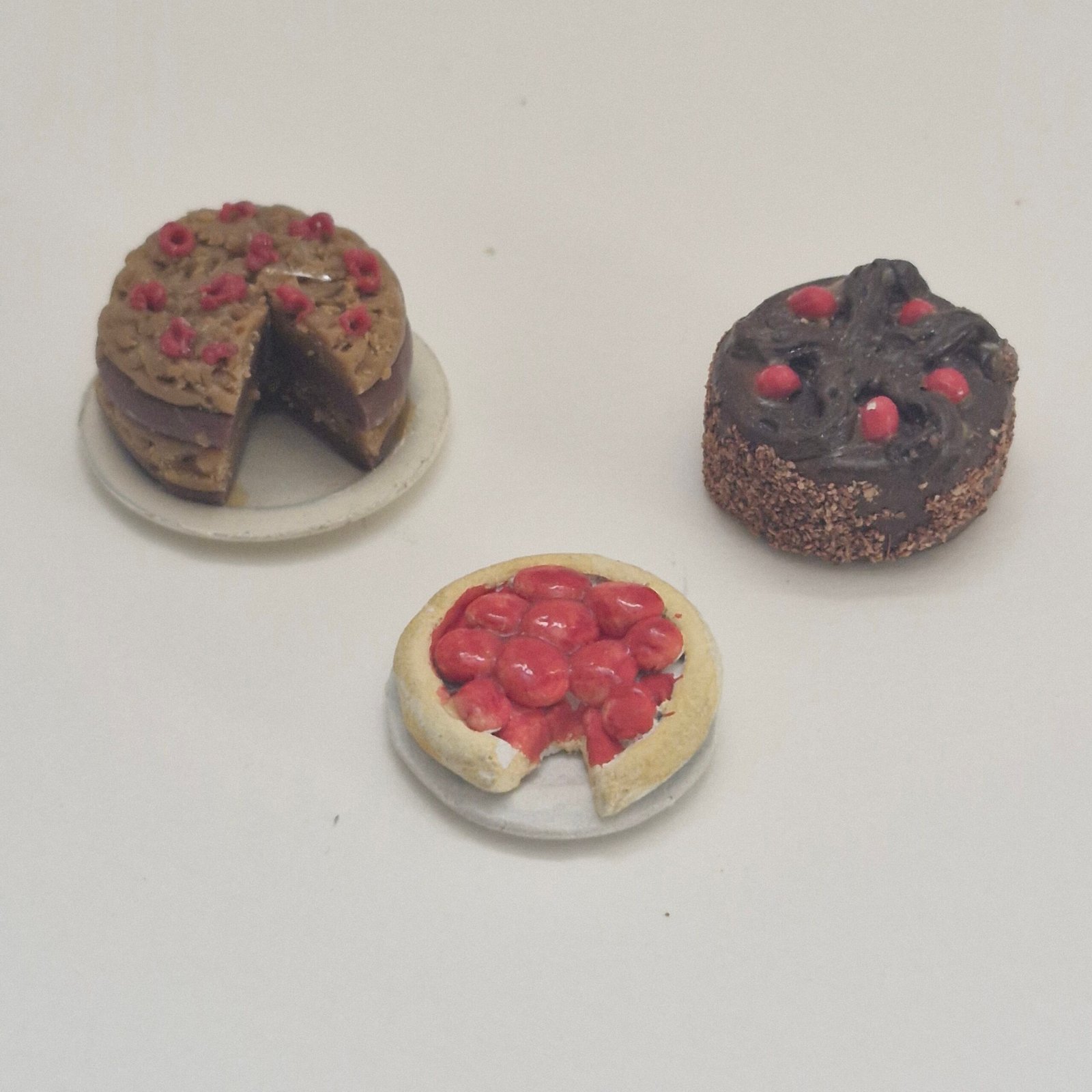 12th scale Dolls House Miniature Quality Section of Food RP09