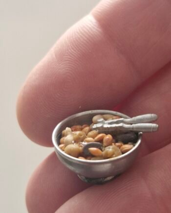 12th scale Dolls House Miniature   Quality Bowl of Nuts RP11