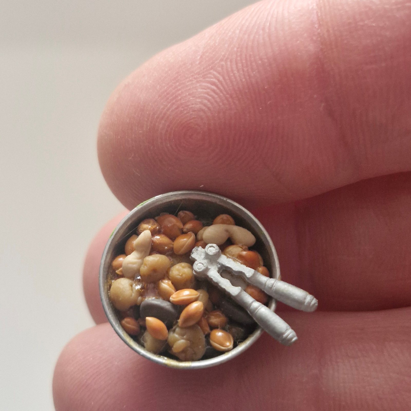 12th scale Dolls House Miniature Quality Bowl of Nuts RP11
