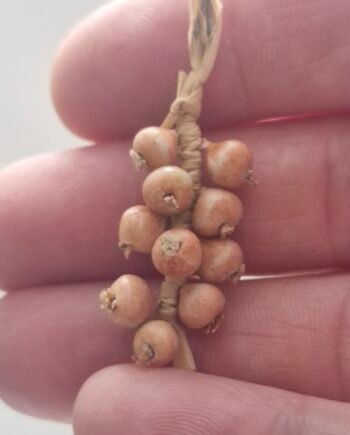 12th scale Dolls House Miniature  Quality String of Onions   RP14