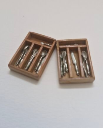 1/12th scale Dolls House Miniature  Pair of Trays  RP47