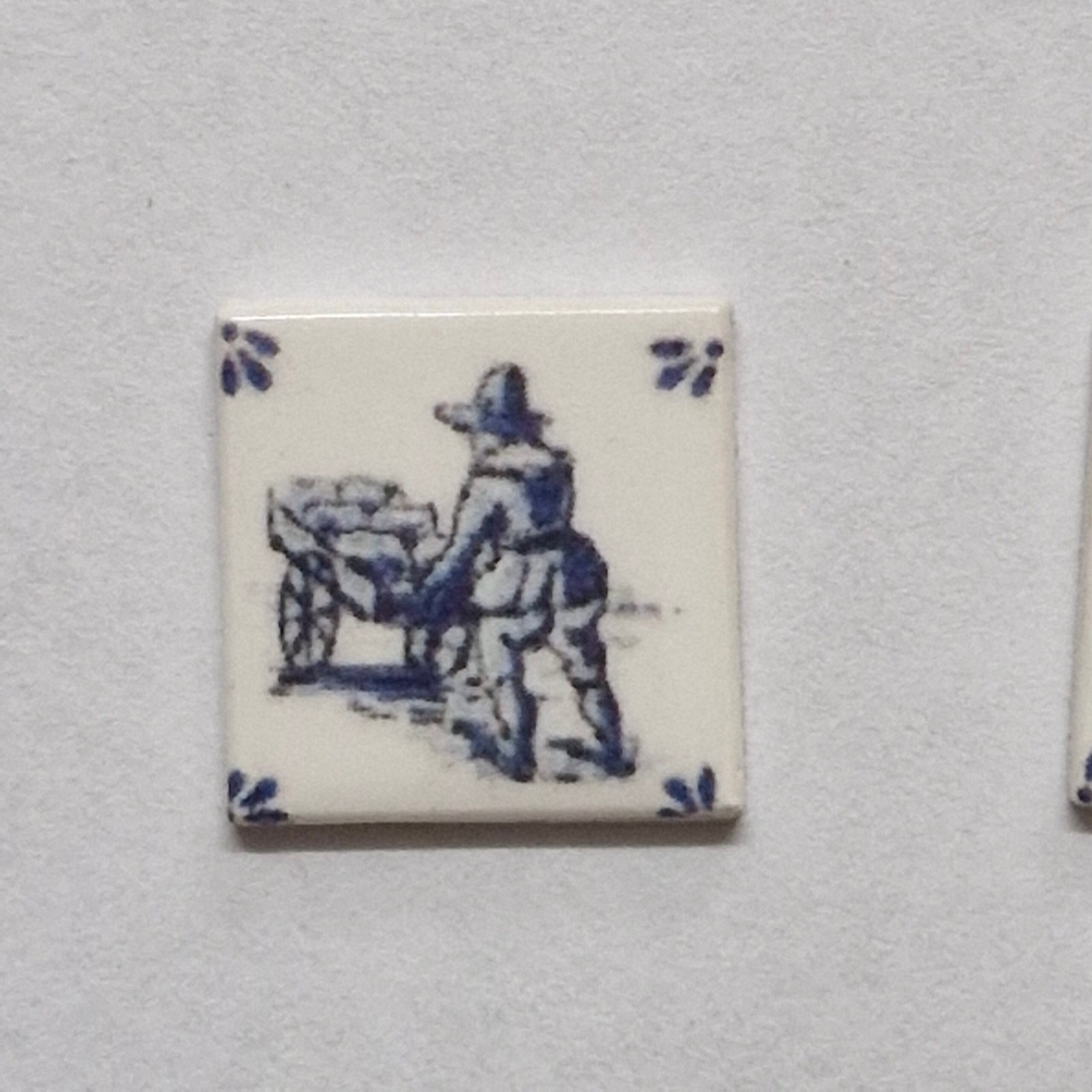 1 /12 scale Dolls House Real Ceramic Tiles 1 SET of Delph SET 4 (9 tiles)