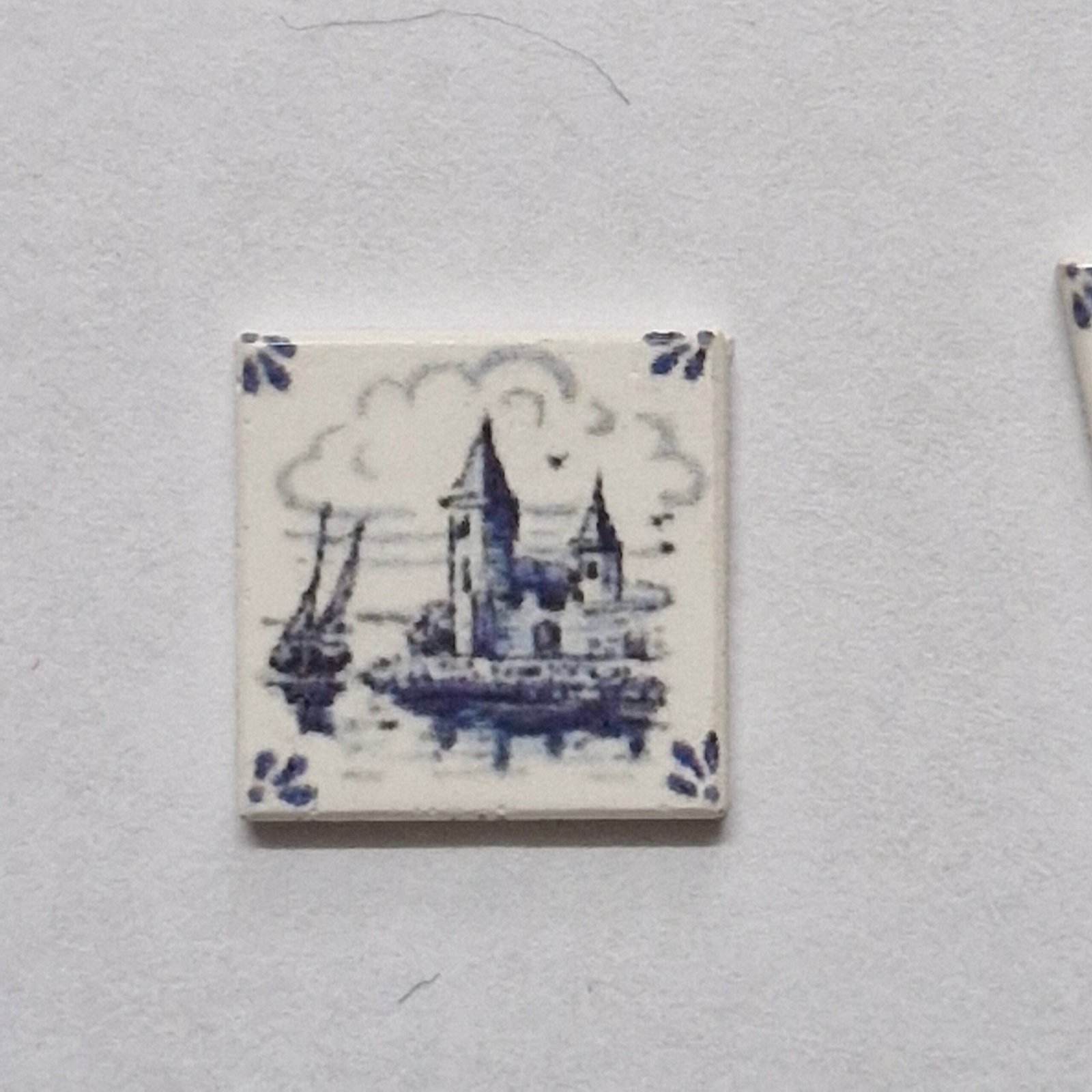 1 /12 scale Dolls House Real Ceramic Tiles 1 SET of Delph SET 4 (9 tiles)