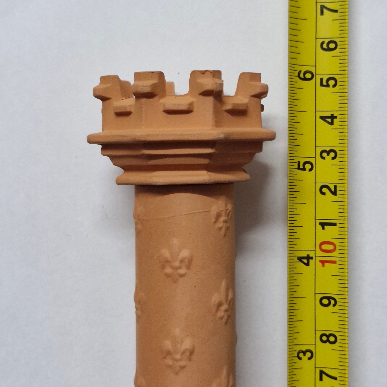 1 /12 scale Dolls House A - Captain Pot Fleur-de-Lys Chimney Pot Romney01