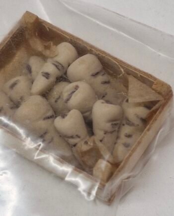 12th scale Dolls House Food  Crate of Parsnips  RX19